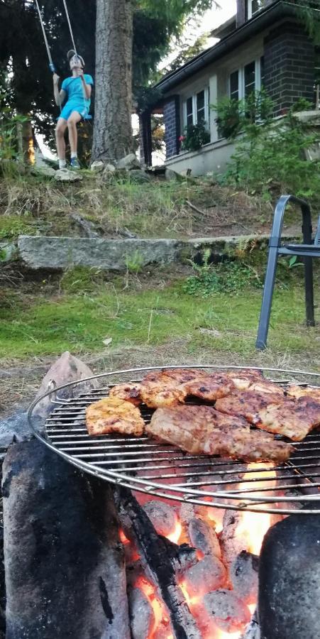 Dame Vam Pokoj - 4 Pokoje Se Sdilenou Kuchyni, Kapacita Max 9 Osob Гаррахов Экстерьер фото